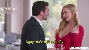 Em nhà kề bên mới chuyển đến