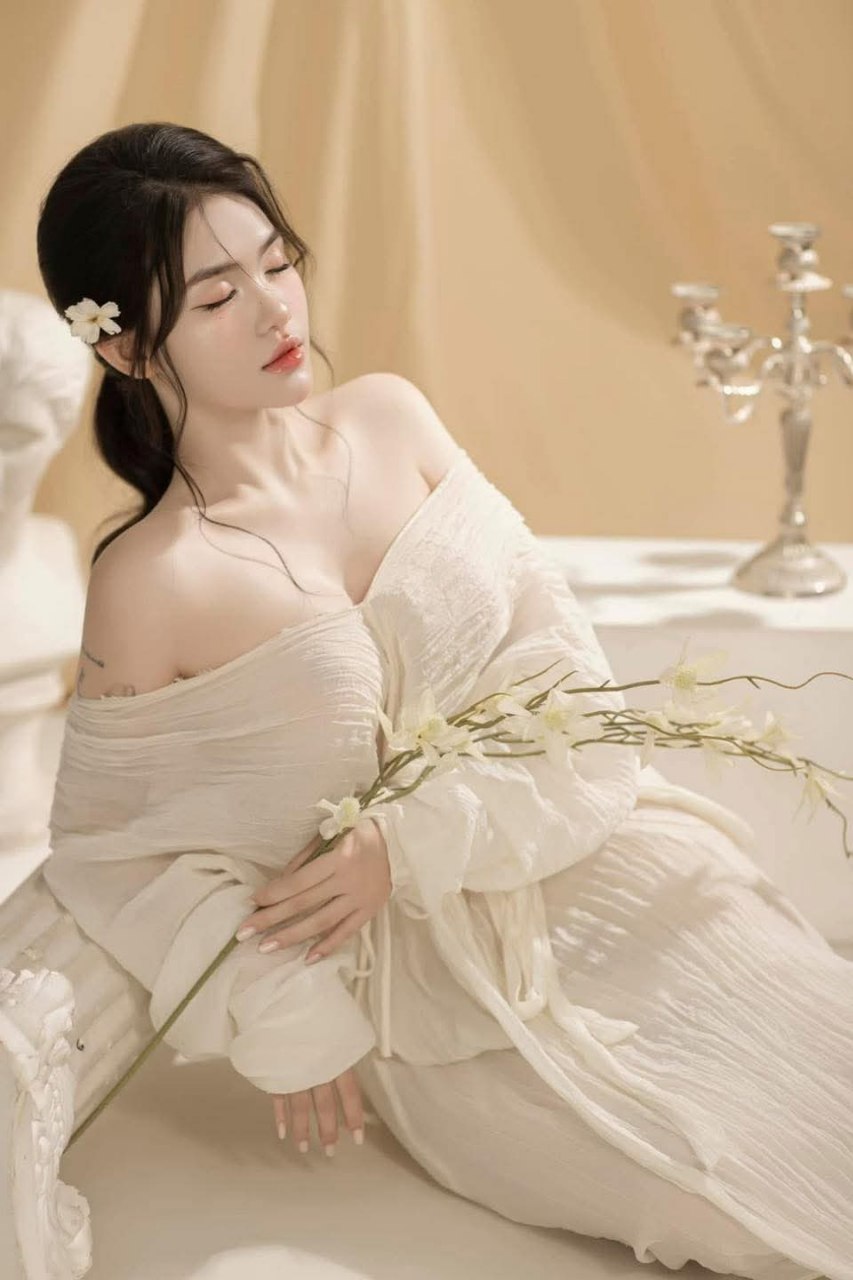 Creamied innocent Thai girl and she wasn't angry